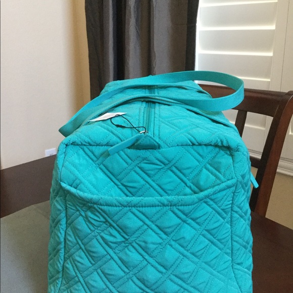 NWT VERA BRADLEY LARGE DUFFEL MICROFIBER - Picture 3 of 4